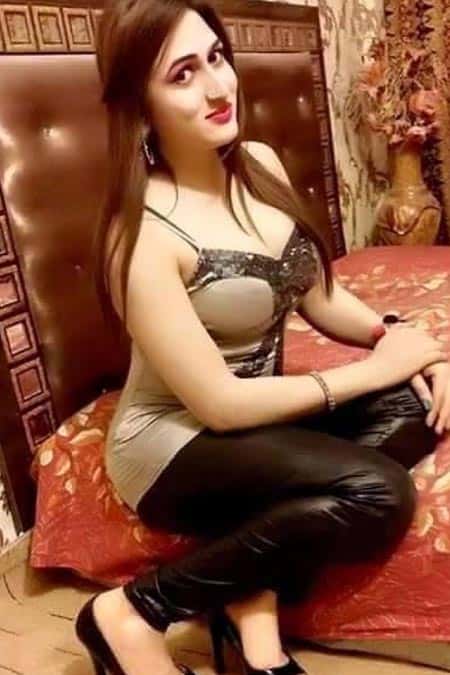 Busty escorts in Lucknow